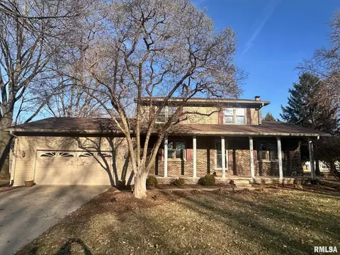 14 Bonnie Ln, South Jacksonville, IL 62650