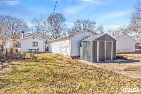 Exterior - 2108 S Pasfield St, Springfield, IL 62704 photo 3 of 3