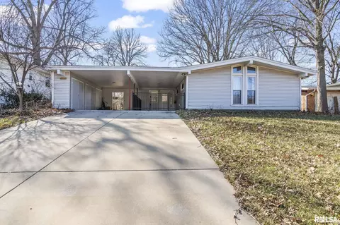 2337 Chatham Rd, Springfield, IL 62704