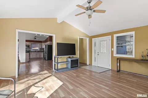 2337 Chatham Rd, Springfield, IL 62704 photo 5