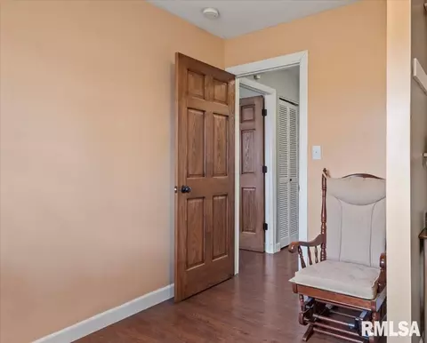 1718 N Wolfe St, Springfield, IL 62702 photo 15