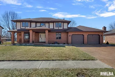 2904 Mill Point Ct, Springfield, IL 62704