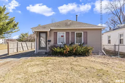 2820 S 3rd St, Springfield, IL 62703 photo 2