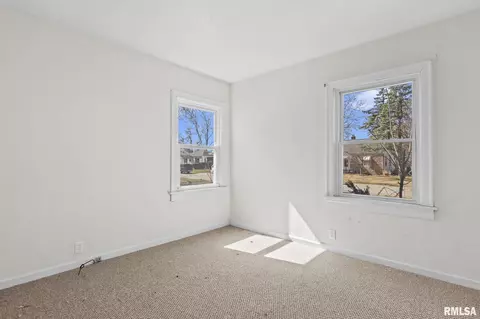 2820 S 3rd St, Springfield, IL 62703 photo 15