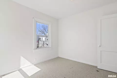 2820 S 3rd St, Springfield, IL 62703 photo 18