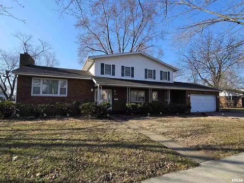 2310 W Iles Ave, Springfield, IL 62704