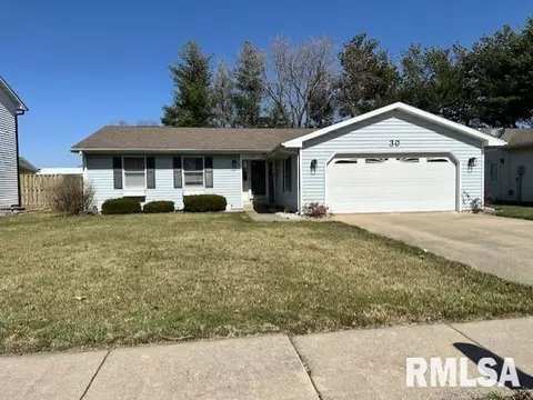 30 Catalina Ct, Jacksonville, IL 62650