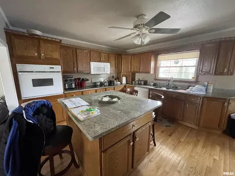 921 Westview Dr, Springfield, IL 62704 photo 17