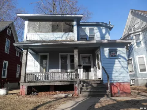 256 Seminary St, Galesburg, IL 61401