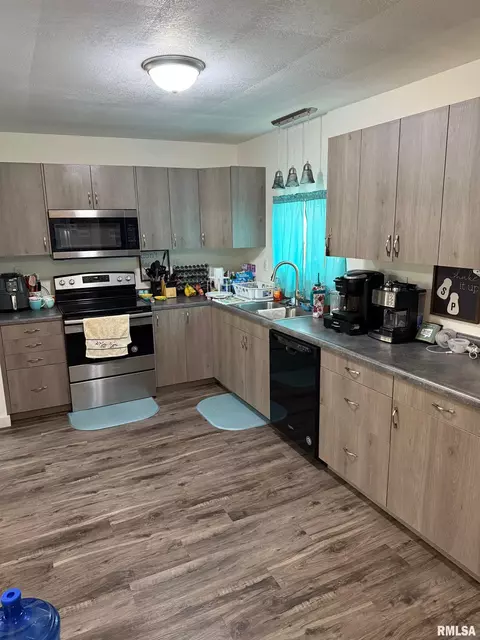 Kitchen - 608 Maple St, Pana, IL 62557 photo 1 of 1