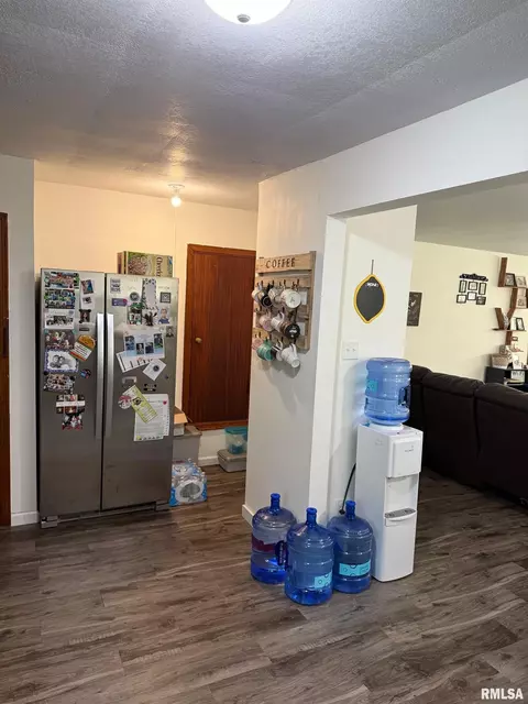 Entry Way - 608 Maple St, Pana, IL 62557 photo 1 of 1