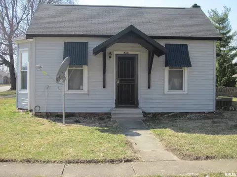 200 N Logan St, Mason City, IL 62664