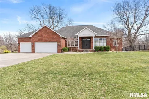 1408 Arlington Chase, Sherman, IL 62684