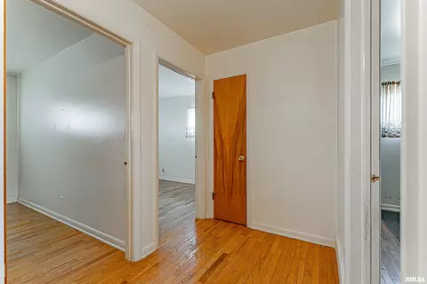309 W Charles St, Mclean, IL 61754 photo 8
