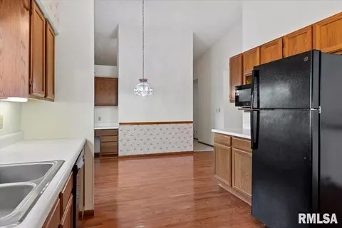1425 Guemes Ct, Springfield, IL 62702 photo 8