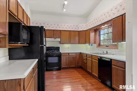 1425 Guemes Ct, Springfield, IL 62702 photo 9