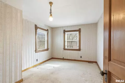 Bedroom - 570 W Andrew Rd, Springfield, IL 62707 photo 9 of 9