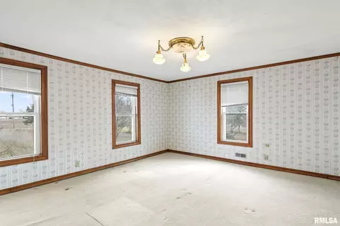 Bedroom - 570 W Andrew Rd, Springfield, IL 62707 photo 1 of 9