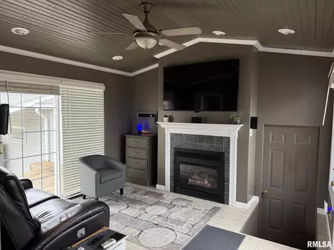 Other - 1068 1st St, Gladstone, IL 61437 photo 3 of 16