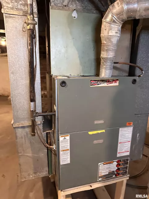 Other - 1612 Cummins Ave, Springfield, IL 62702 photo 7 of 8