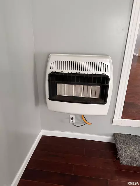 Other - 1612 Cummins Ave, Springfield, IL 62702 photo 4 of 8