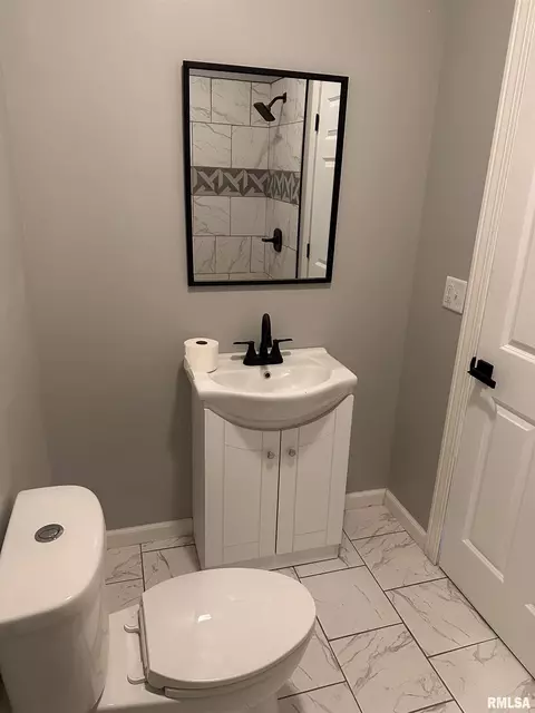 Bath - 1612 Cummins Ave, Springfield, IL 62702 photo 5 of 5