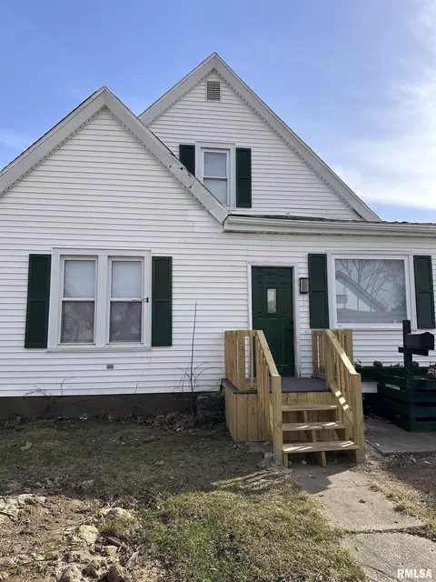 1612 Cummins Ave, Springfield, IL 62702