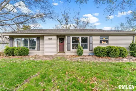 14 Carole Rd, Springfield, IL 62711