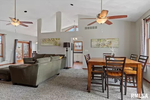 1109 Harmony Ct, Springfield, IL 62703 photo 8