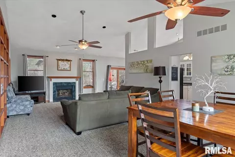 1109 Harmony Ct, Springfield, IL 62703 photo 3