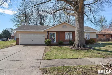 2028 Croydon Dr, Springfield, IL 62703 photo 2