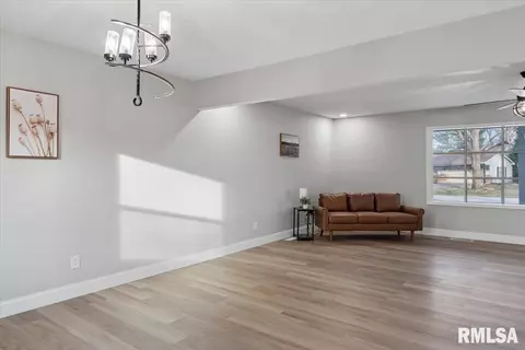 Living - 7 Interlacken Rd, Springfield, IL 62704 photo 3 of 4
