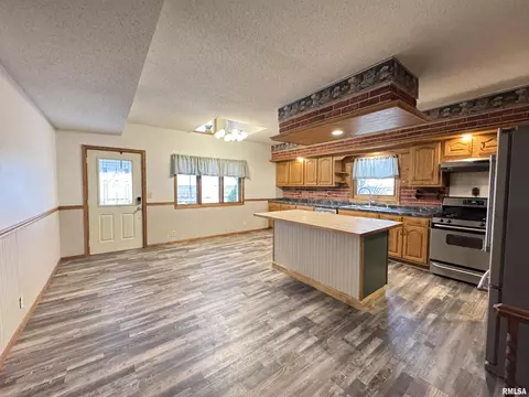 Kitchen - 1740 120th St, Cameron, IL 61423 photo 6 of 6