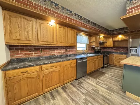 Kitchen - 1740 120th St, Cameron, IL 61423 photo 2 of 6