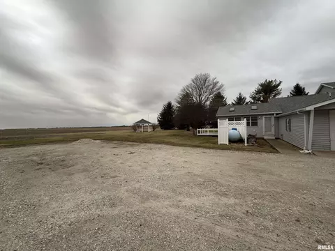 Exterior - 1740 120th St, Cameron, IL 61423 photo 2 of 13