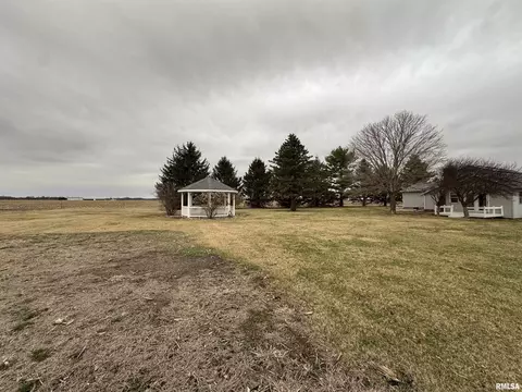 Exterior - 1740 120th St, Cameron, IL 61423 photo 4 of 13