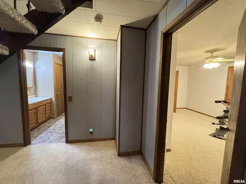 Entry Way - 1740 120th St, Cameron, IL 61423 photo 3 of 3