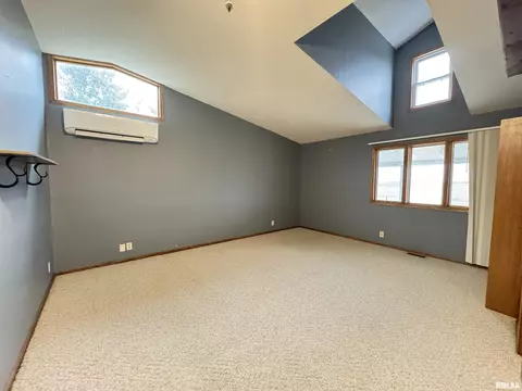 Living - 1740 120th St, Cameron, IL 61423 photo 8 of 9