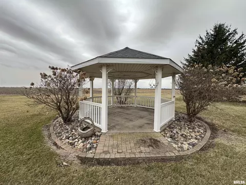 Exterior - 1740 120th St, Cameron, IL 61423 photo 6 of 13