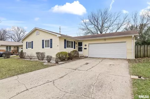 252 Saxon Dr, Springfield, IL 62704