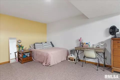 Bedroom - 3120 Kensington Dr, Springfield, IL 62702 photo 10 of 10