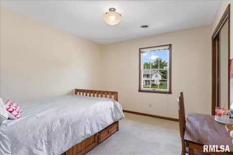 Bedroom - 3120 Kensington Dr, Springfield, IL 62702 photo 3 of 10
