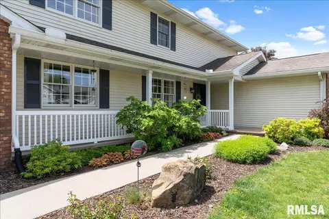 Exterior - 3120 Kensington Dr, Springfield, IL 62702 photo 5 of 8