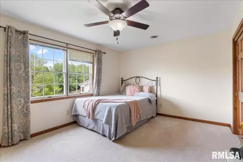 Bedroom - 3120 Kensington Dr, Springfield, IL 62702 photo 4 of 10