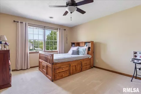 Bedroom - 3120 Kensington Dr, Springfield, IL 62702 photo 1 of 10