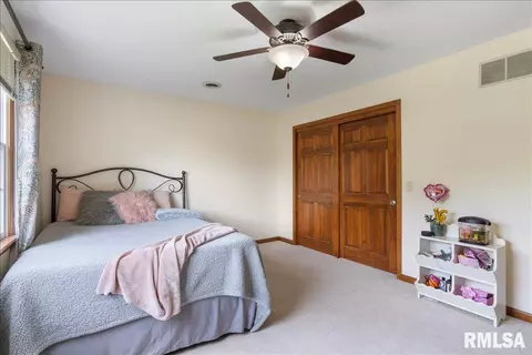 Bedroom - 3120 Kensington Dr, Springfield, IL 62702 photo 5 of 10