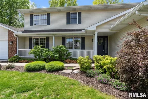 Exterior - 3120 Kensington Dr, Springfield, IL 62702 photo 4 of 8