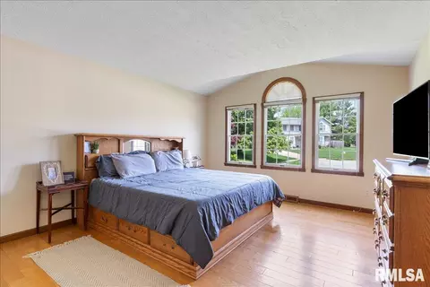 Bedroom - 3120 Kensington Dr, Springfield, IL 62702 photo 6 of 10