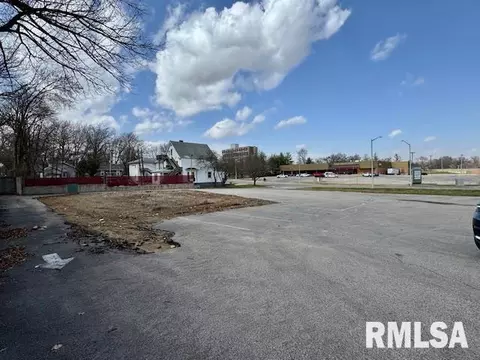 700 W Jefferson St, Springfield, IL 62702 photo 8