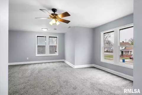 1108 N 12th St, Springfield, IL 62702 photo 29